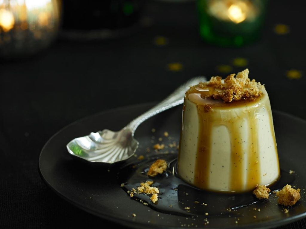 Amaretto Panna Cotta