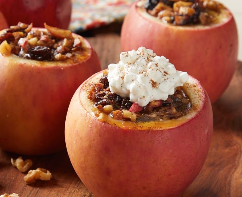Baked Apples Stuffed with Nuts and Raisins