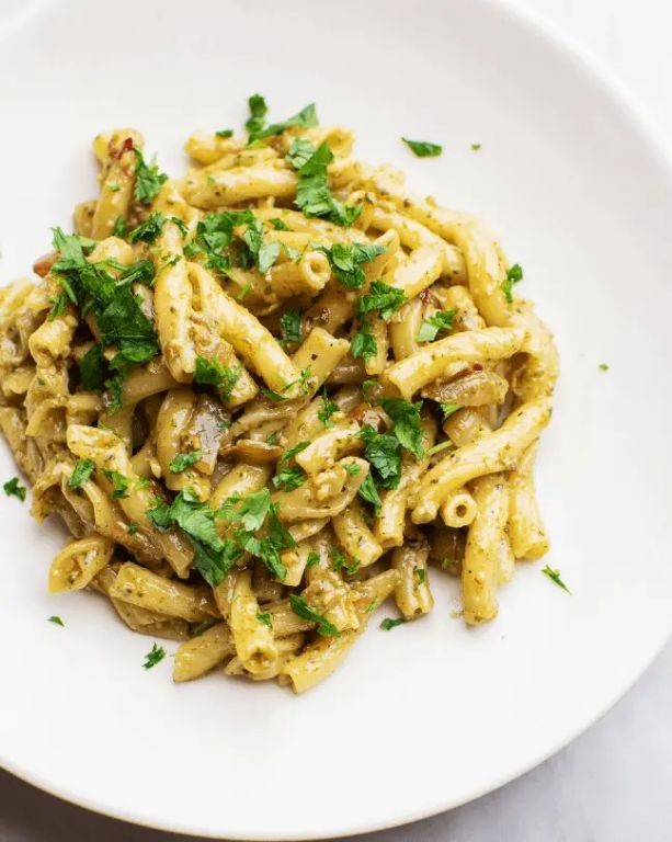 Caramelized Onion Pesto Cream Sauce