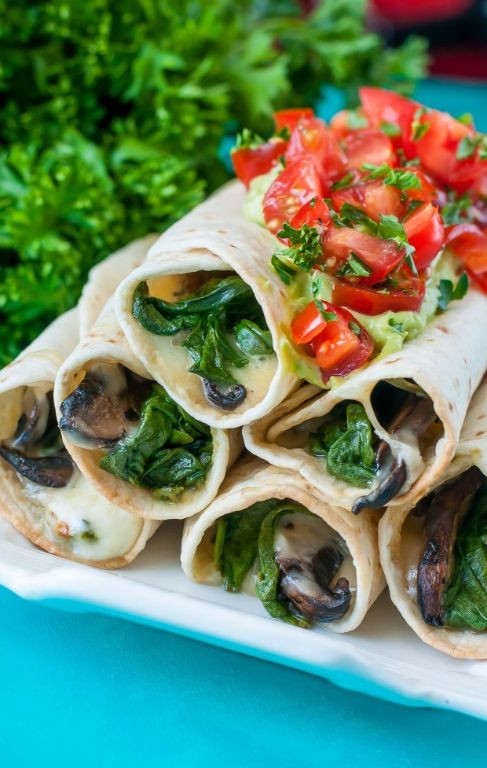 Cheesy Spinach and Mushroom Flautas