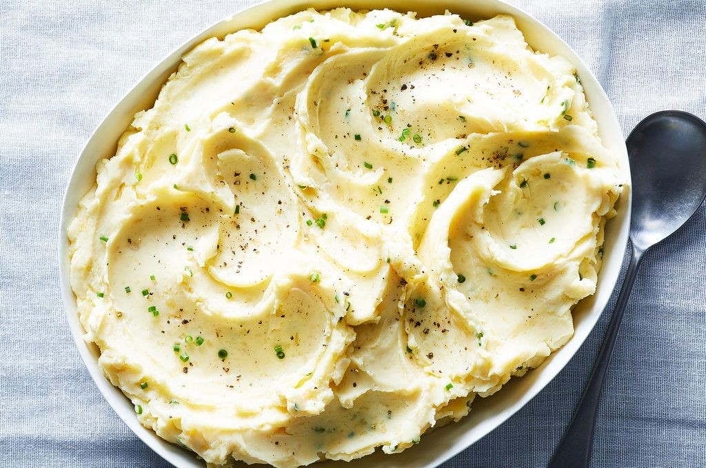 Creamy Crockpot Mashed Potatoes with Sour Cream
