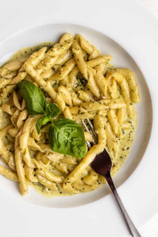 Garlic Parmesan Pesto Cream Sauce
