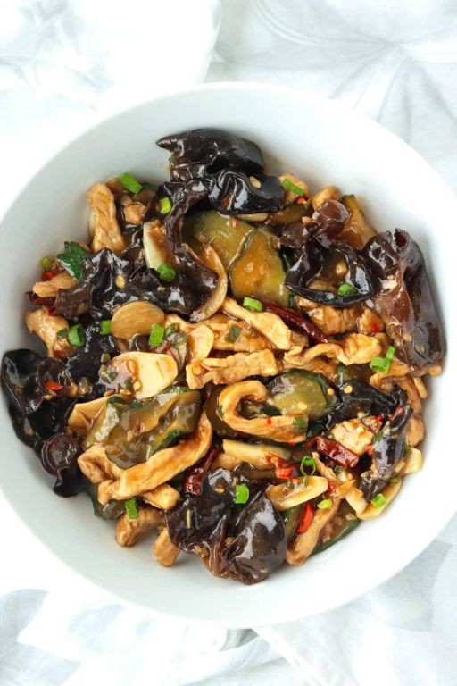 Garlic and Ginger Stir-Fried Wood Ear Mushrooms