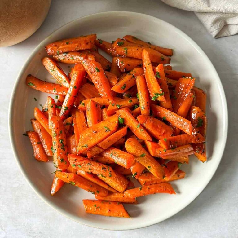 Honey Glazed Carrots with Thyme