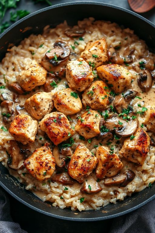 One-Pot Chicken and Rice Skillet with Mushrooms