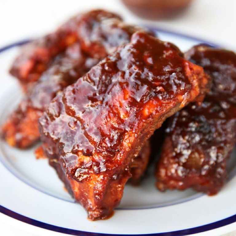 Pressure Cooker XL Barbecue Ribs
