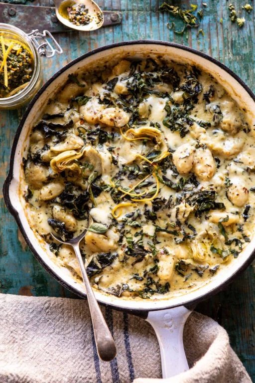 Spinach and Artichoke Pesto Cream Sauce