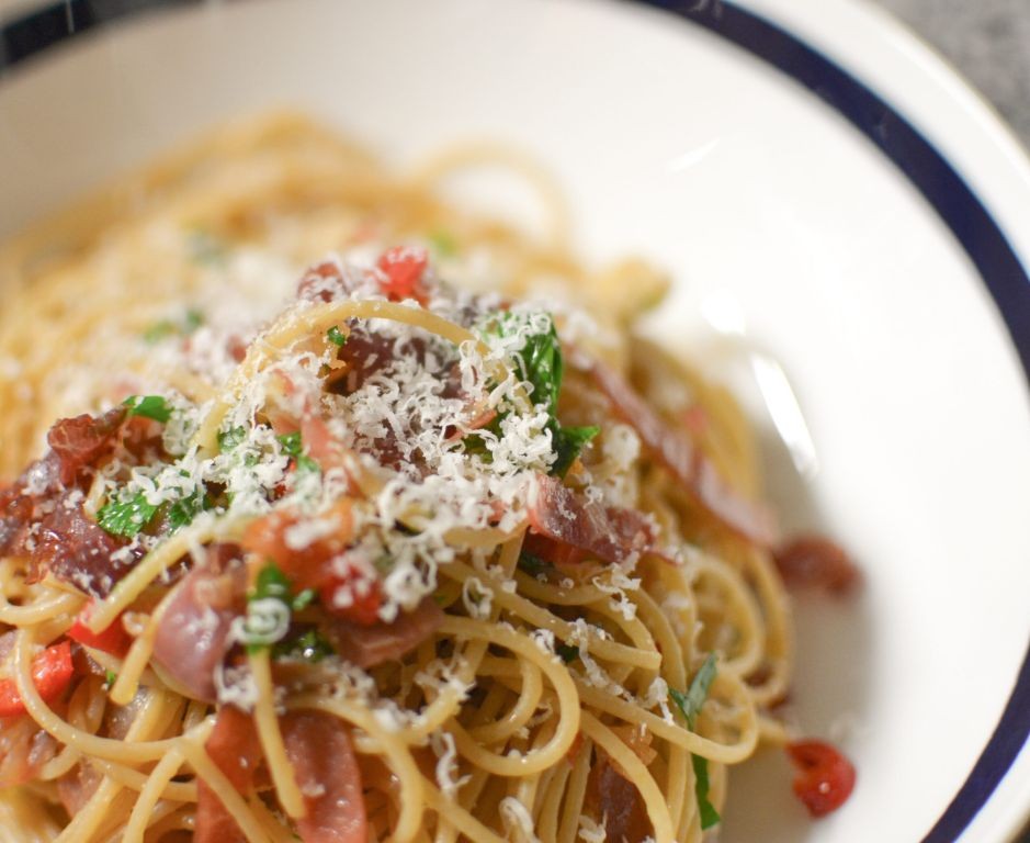 Arrabbiata Spaghetti with Crispy Prosciutto