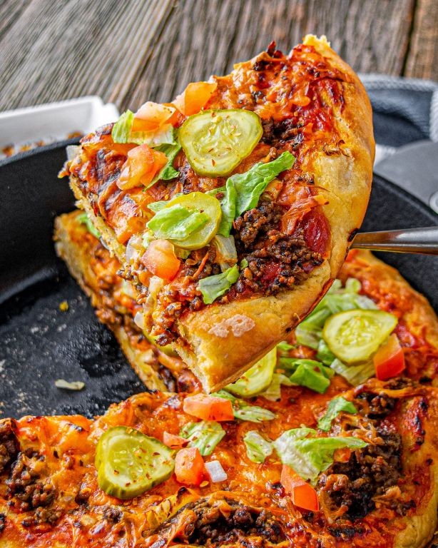 BBQ Hamburger Skillet Pizza
