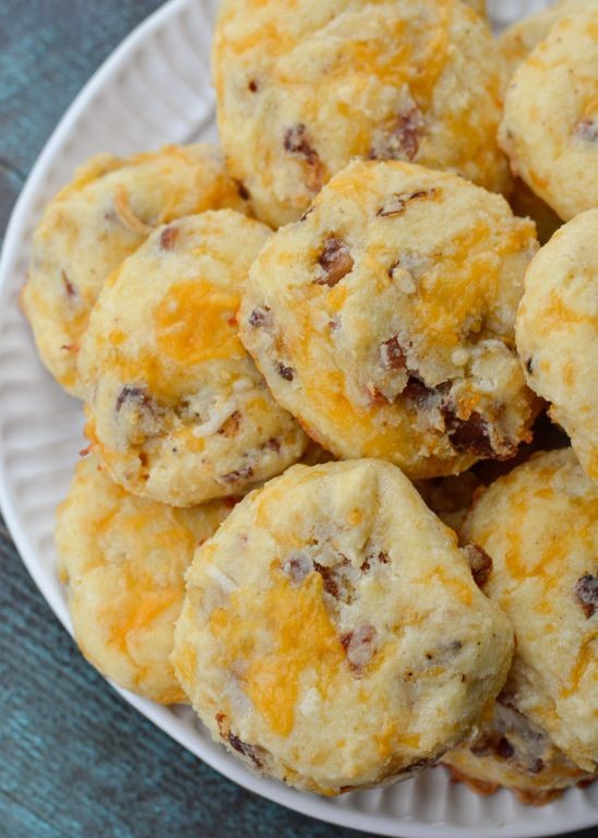 Bacon & Cheddar Keto Chow Biscuits