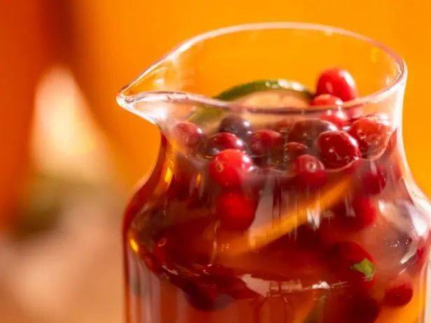 Bubbly Cranberry Vodka Sangria