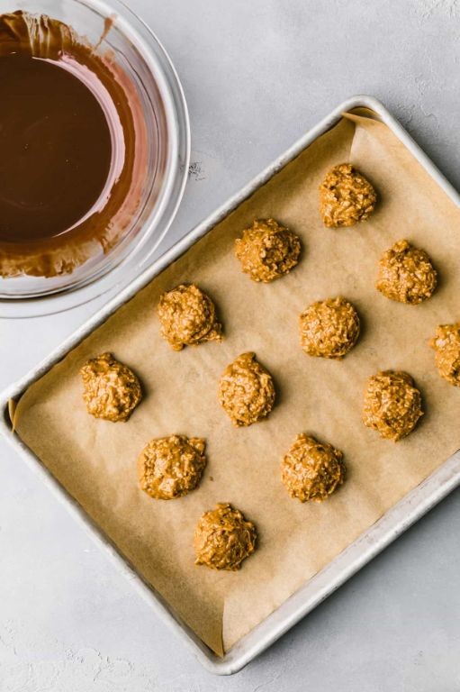 Butterfinger Bits No-Bake Cookies
