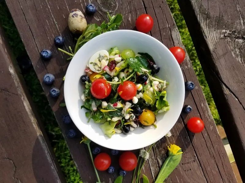 Calendula Petal Salad with Citrus Vinaigrette