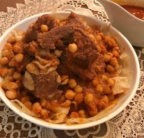 Chakhchoukha with Semolina and Spicy Sauce