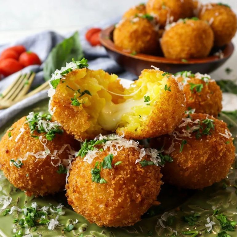 Cheesy Rice Balls with Marinara Sauce