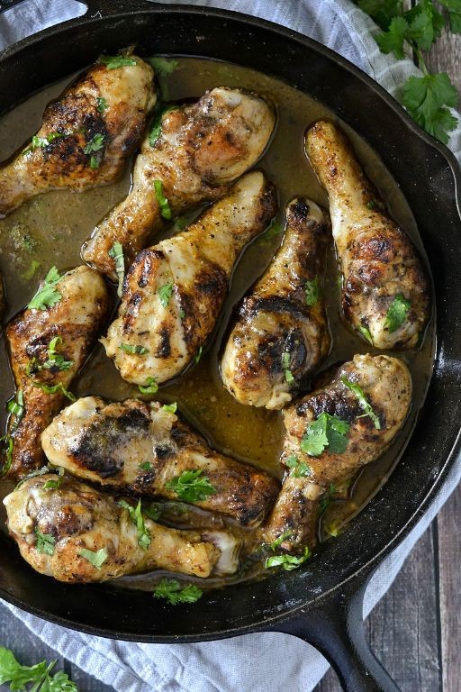 Chile Verde Braised Chicken Thighs