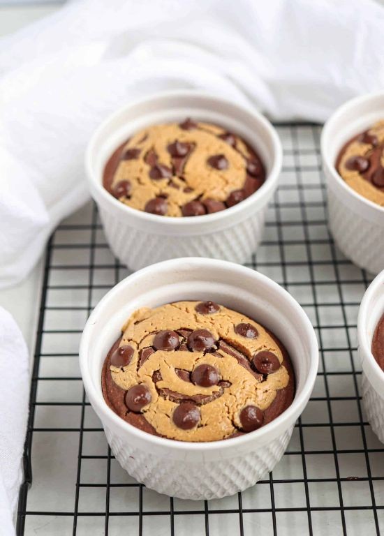 Chocolate Chip Peanut Butter Baked Oats