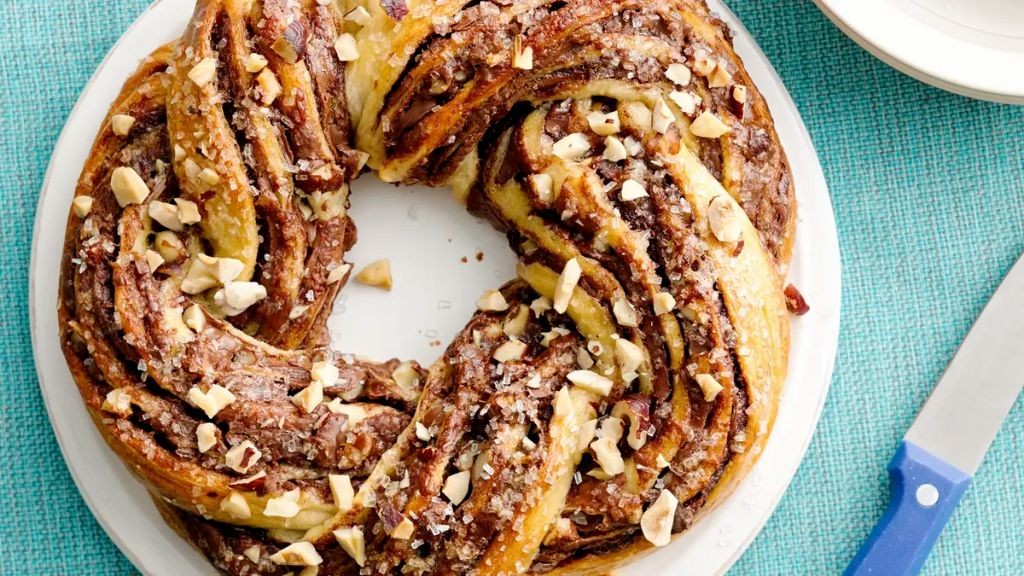 Chocolate Hazelnut Crescent Ring