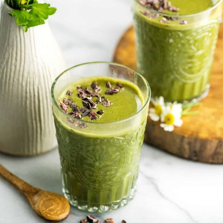 Chocolate Peanut Butter Superfood Smoothie