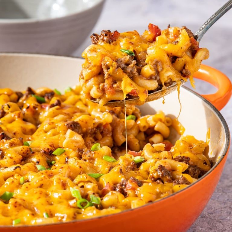 Classic Cheeseburger Casserole with Ground Beef and Cheddar