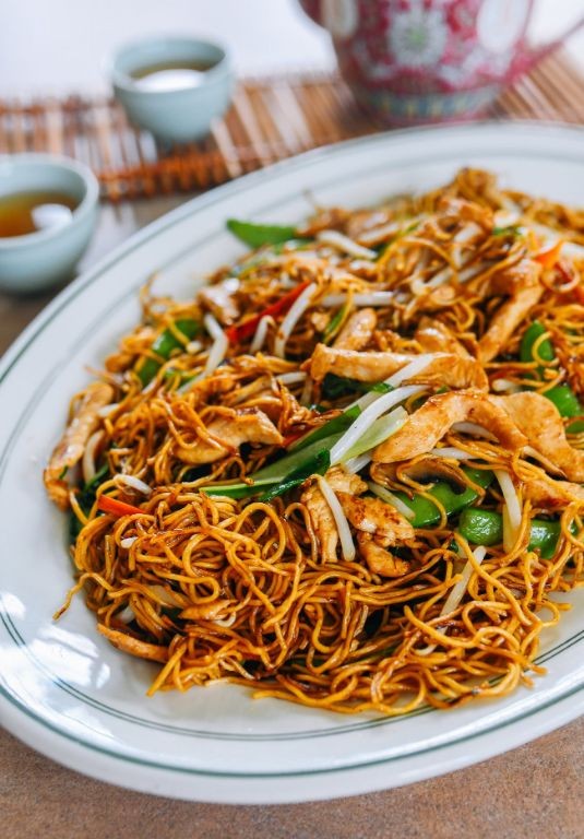 Classic Chicken Chow Mein