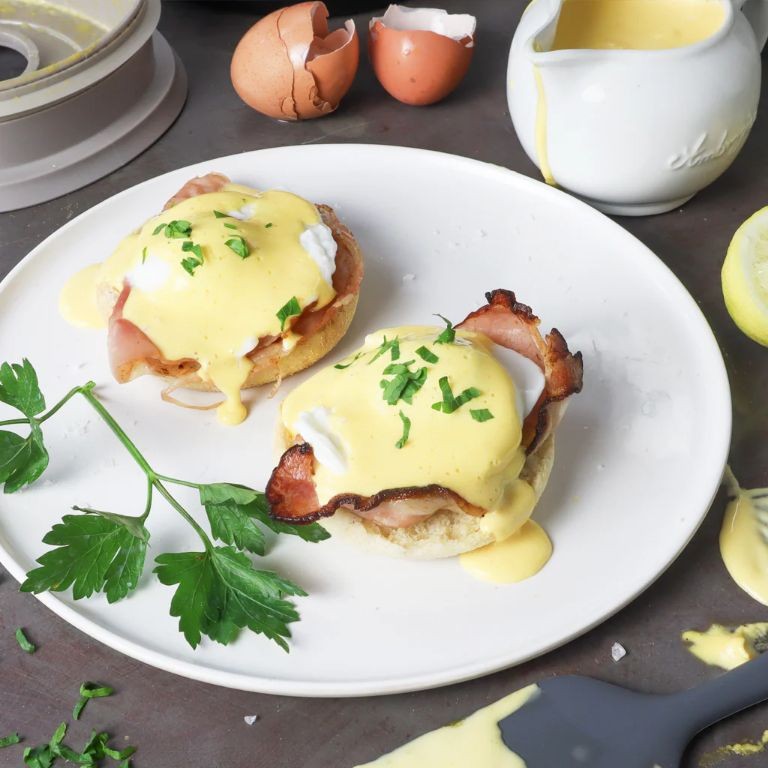 Classic Hollandaise Sauce