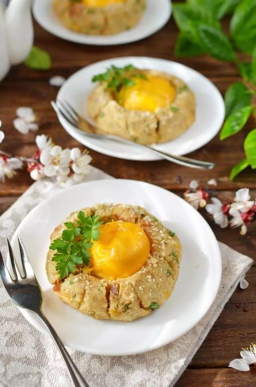 Classic Potato Egg Nest with Runny Yolk