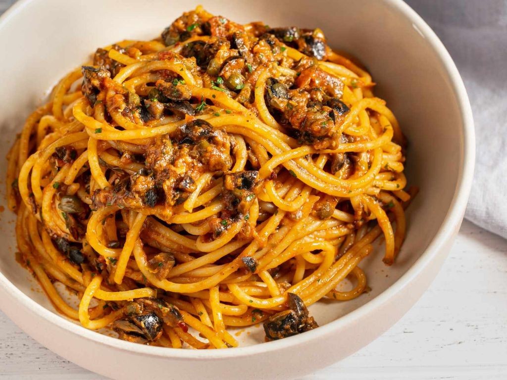 Classic Spaghetti Puttanesca with Olives and Capers