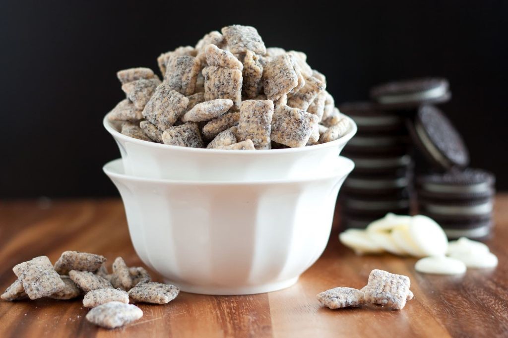Cookies and Cream Holiday Chex Mix