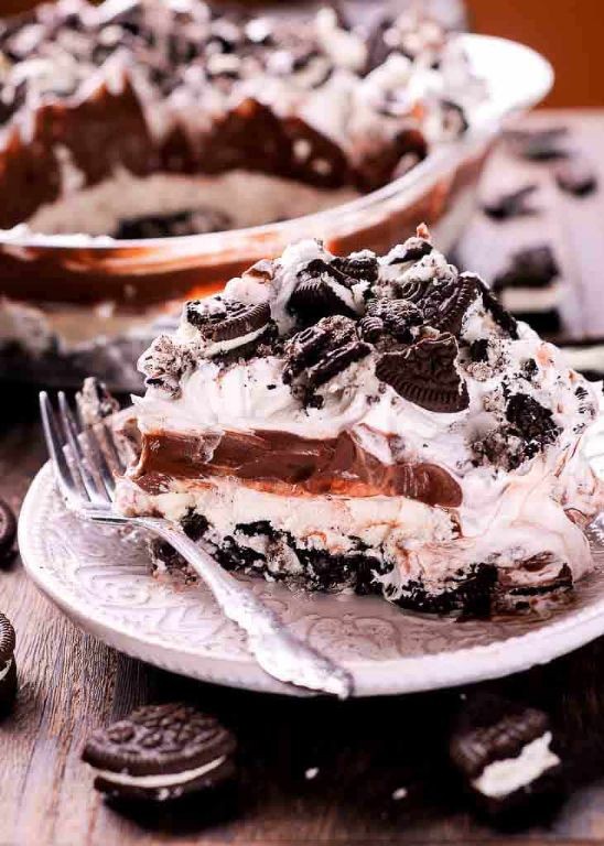 Cookies and Cream Jello Pudding Dessert with Cool Whip