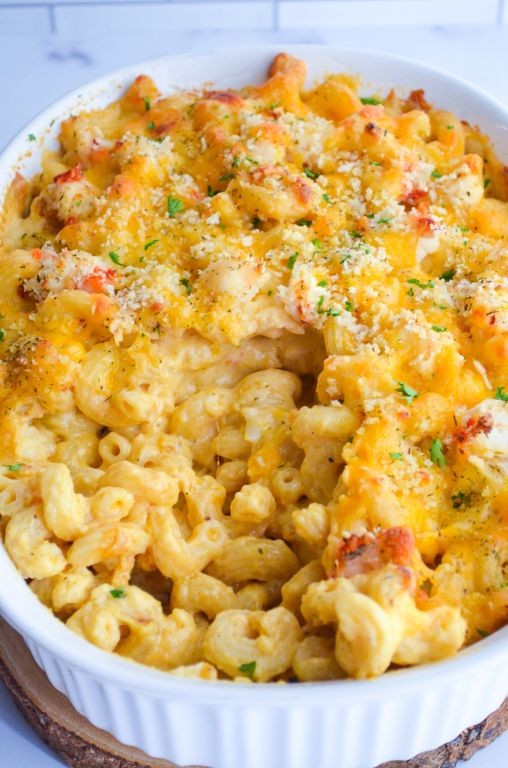 Creamy Lobster Mac and Cheese