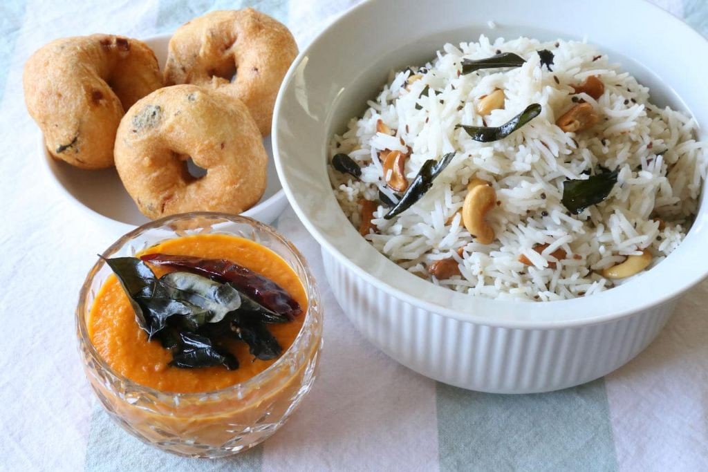 Curry Leaf Rice with Coconut and Cashews