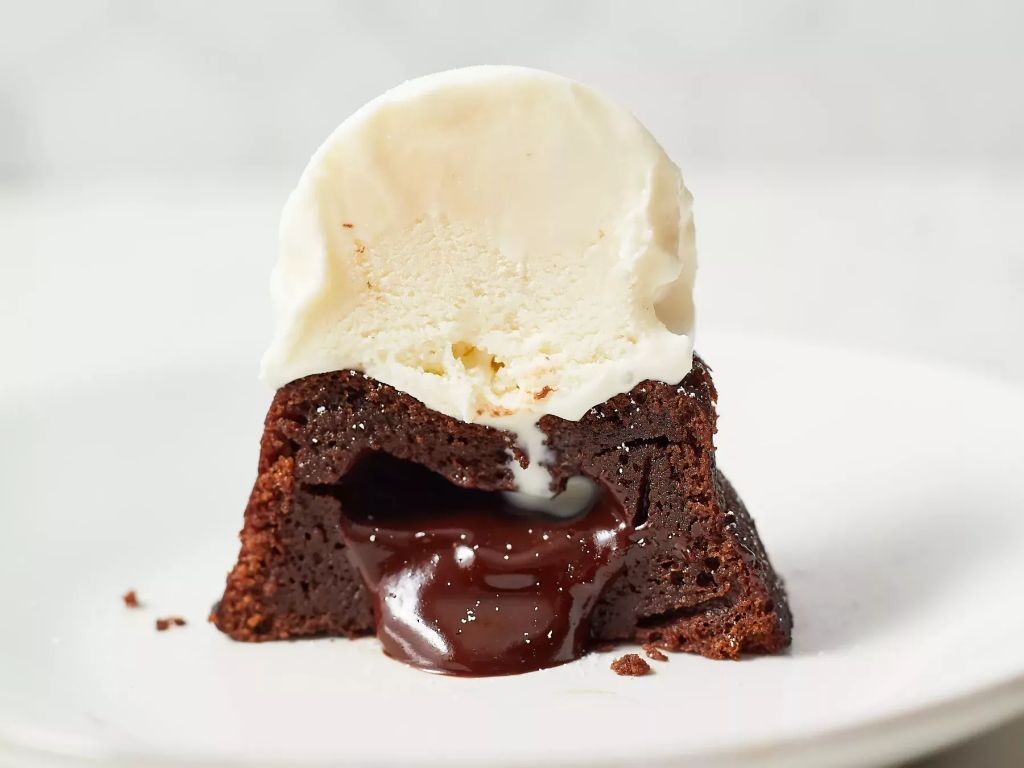 Dark Chocolate Mini Molten Lava Cakes