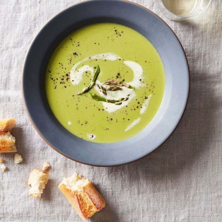 Easy Asparagus Soup with Cream