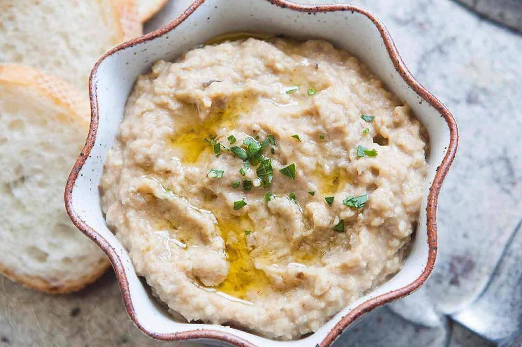 Easy Baba Ganoush (Eggplant Dip)