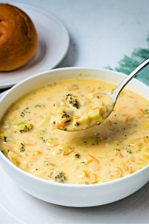 Easy Crock Pot Broccoli Cheese Soup with Bacon