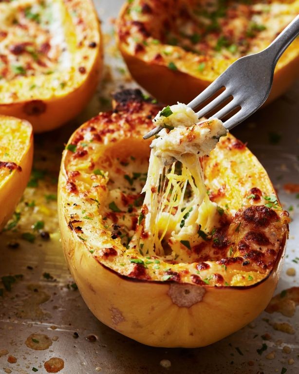 Garlic Parmesan Roasted Spaghetti Squash