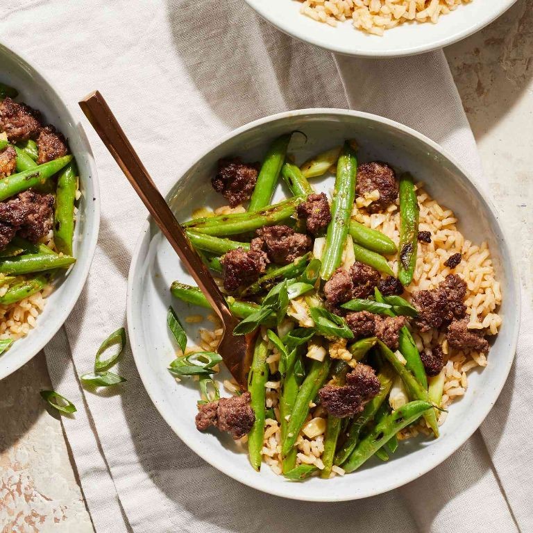 Garlicky Instant Pot Ground Beef and Green Beans