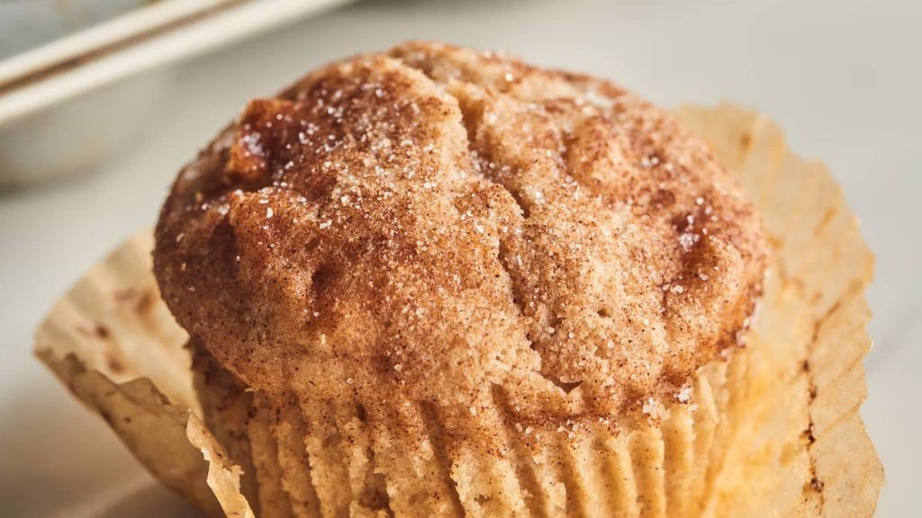 Glucose-kissed cinnamon apple muffins