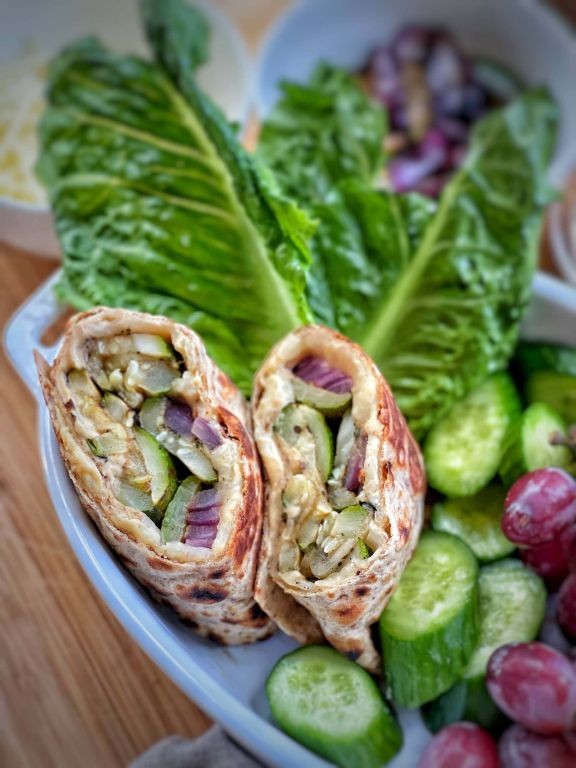 Grilled Veggie and Hummus Wraps