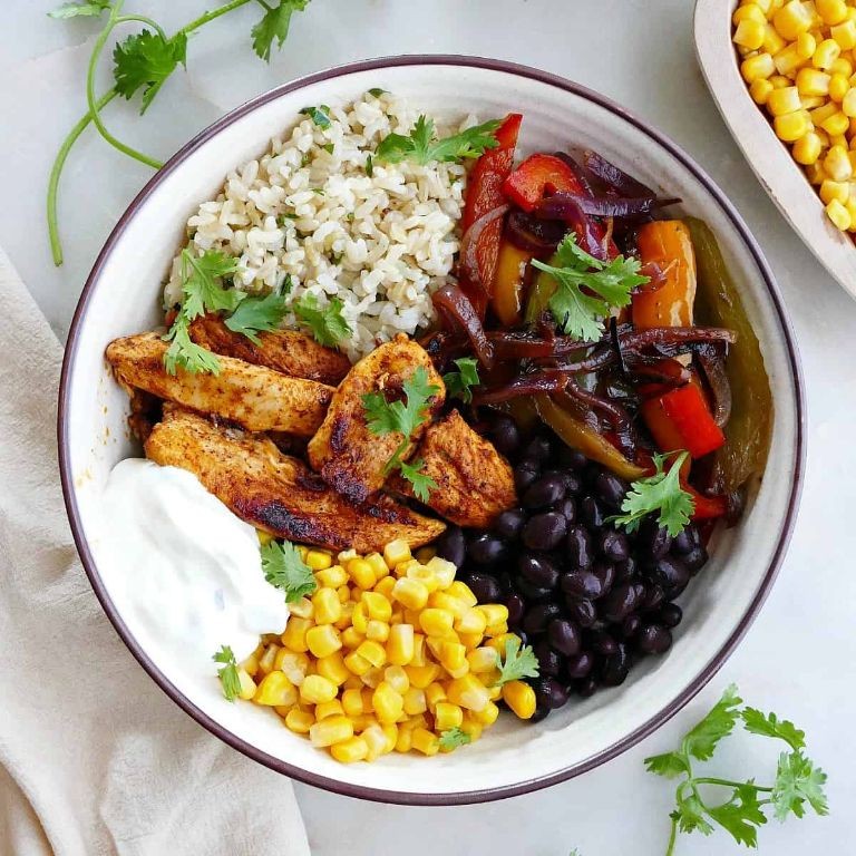 Healthy Chicken Fajita Bowl