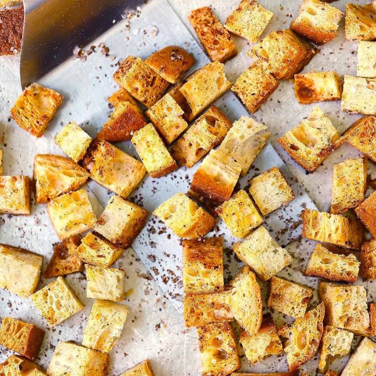 Herbed Whole Wheat Croutons