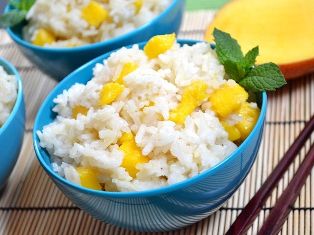 Jasmine Rice with Coconut Milk and Mango
