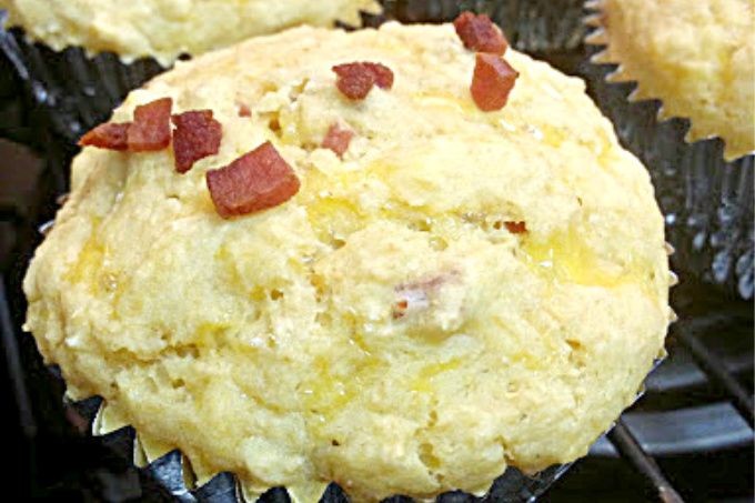 Kentucky Beer Cheese Cornbread Muffins