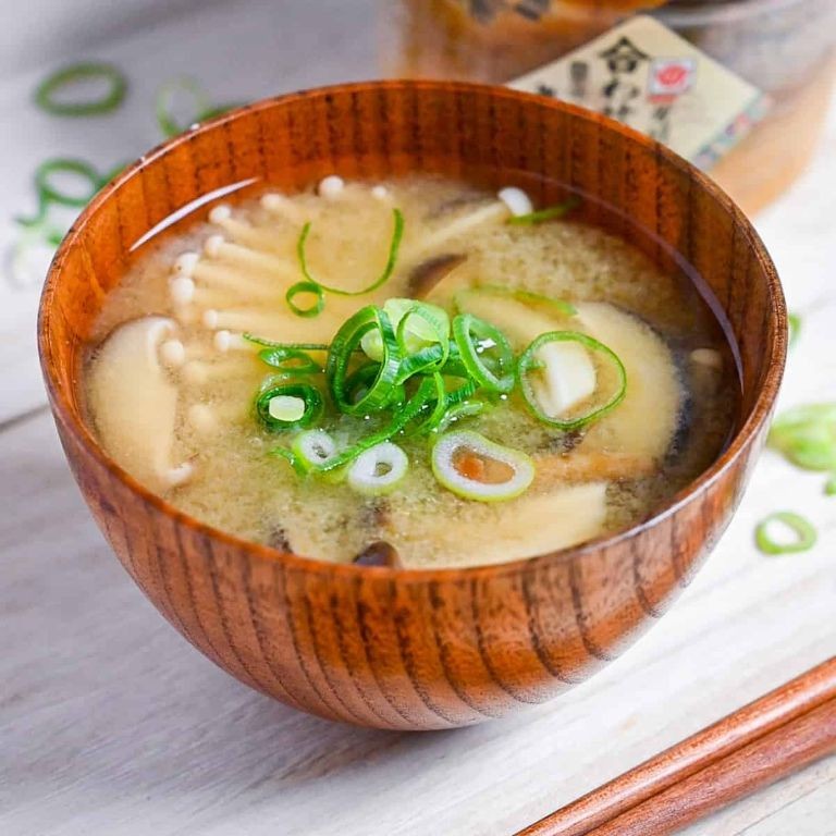 Kinoko Soup (Mushroom Miso Soup)