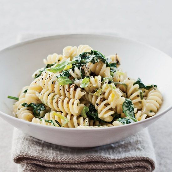 Leek and spinach creamy pasta