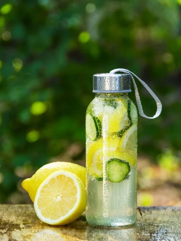 Lemon Coconut Water Detox Hydrator