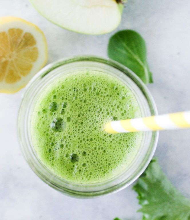 Lemon Spinach Detox Smoothie