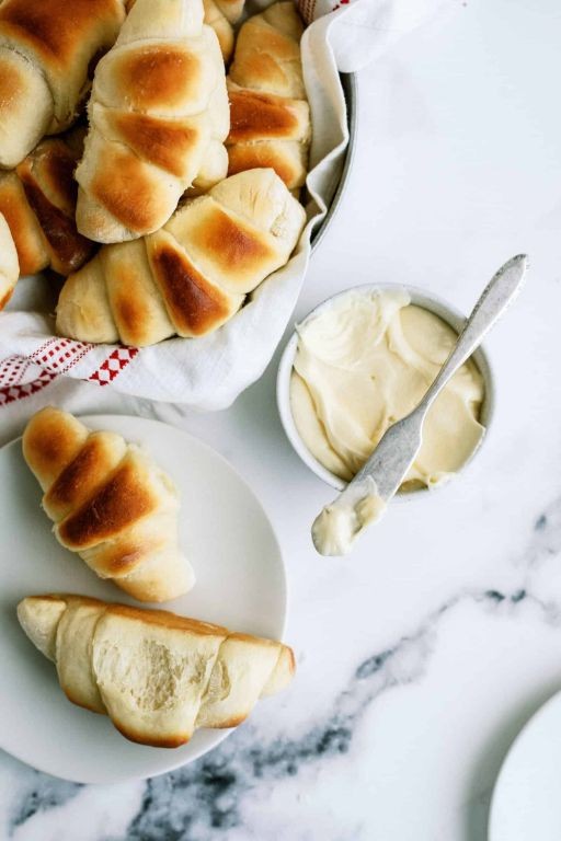 Lion House Rolls
