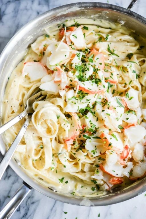 Lobster Alfredo Pasta